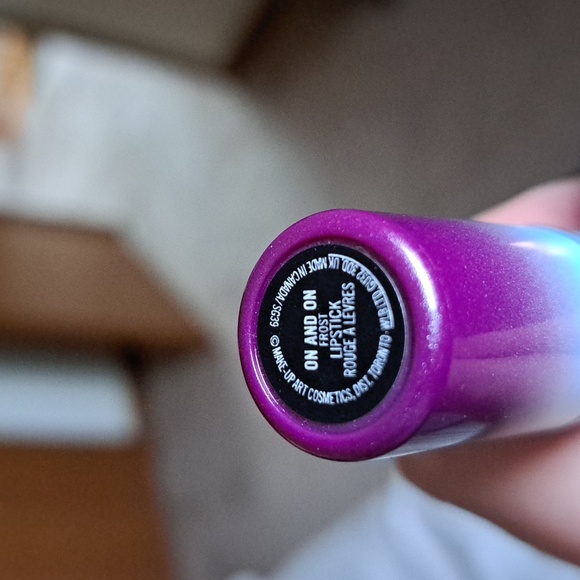 MAC Cosmetics On and On Lipstick NWOT *rare* - Picture 2 of 3
